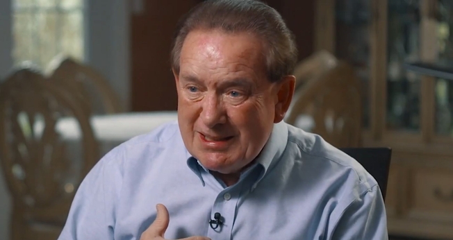 Jim Woodford contando sobre sua experiência sobrenatural ao CBN News. (Foto: Reprodução/Vídeo)