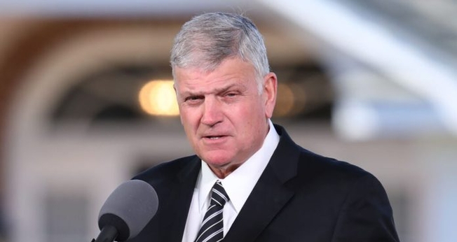 Franklin Graham: “Este governo parece ter declarado guerra ao bom senso”. (Foto: Reprodução / Pinterest) 