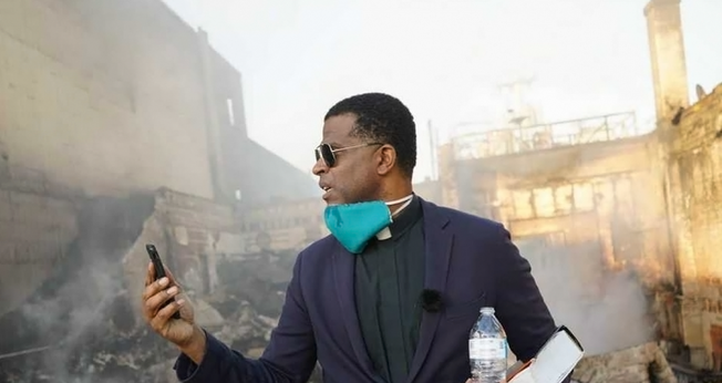 O pastor Dimas Salaberrios produziu o documentário “Chicago American’s Hidden War”, mostrando como a Igreja está combatendo a violência através do Evangelho. (Foto: Arquivo pessoal).