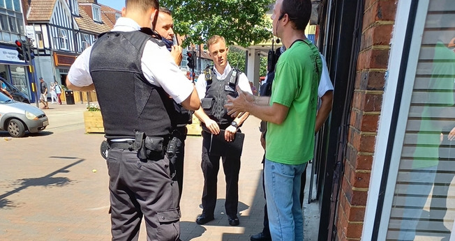 Ryan Schiavo foi preso pela Polícia Metropolitana de Londres por dizer que homossexualidade é pecado, em 22 de julho de 2021. (Foto: Ryan Schiavo)