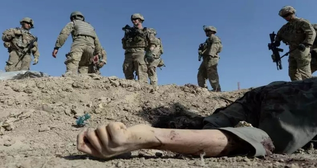 Guerra do Afeganistão levou à morte de milhares de pessoas. (Foto: Shah Marai/AFP)