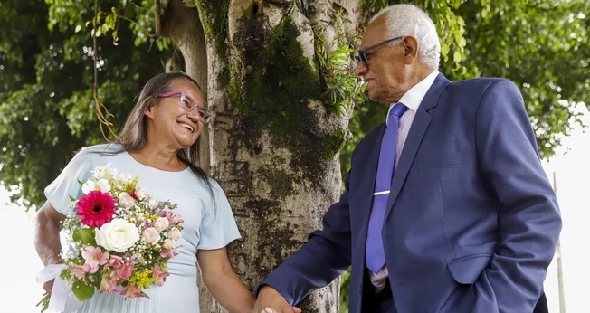 Dona Diras e Seu Sebastião no dia do casamento, em 15 de janeiro. (Foto: Arquivo Pessoal)