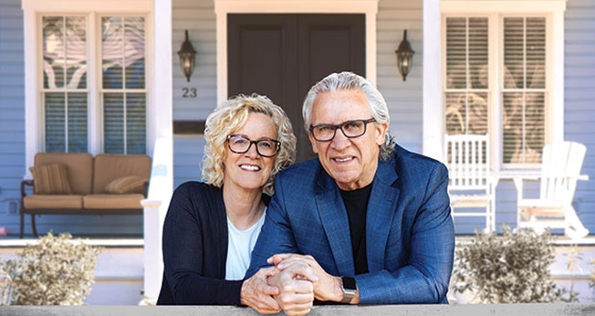 Beni e Bill Johnson são pastores seniores da Bethel Church. (Foto: Bethel Church)