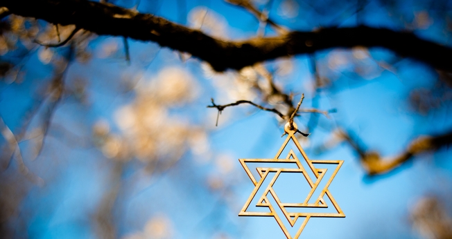 Estrela de Davi, um dos símbolos do judaísmo. (Foto: Unsplash/David Holifield)