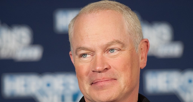 Ator Neal McDonough. (Foto: Wikimedia Commons/Heroes & Villains)