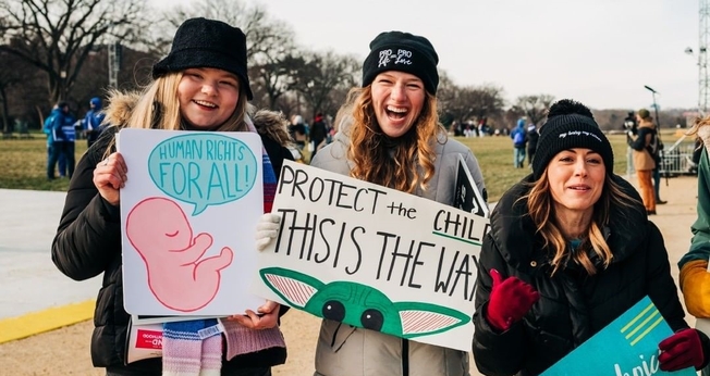 Ativistas pró-vida participam da Marcha pela Vida. (Foto: Instagram March for Life)