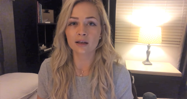 Mariah Jones clamou a Cristo por ajuda e teve um encontro sobrenatural com Ele. (Foto: YouTube/Mariah Jones).