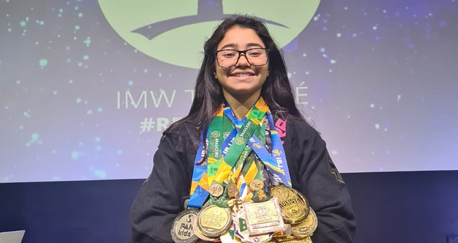 Rafinha sobe ao lugar mais alto do pódio no Pan Kids 2022. (Foto: Arquivo pessoal)