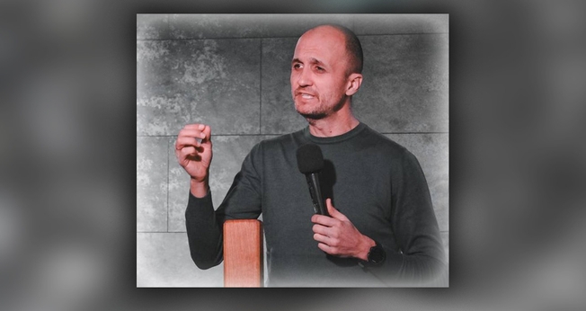 Pastor Dmitry Podlobko. (Foto: Living Faith Church via Forum 18)