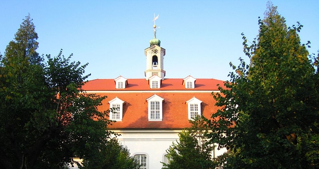 A igreja morávia em Herrnhut, na Alemanha. (Foto: Wikimedia Commons/Rixxo).