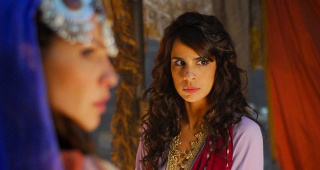 Cena da atriz Maria Ribeiro interpretando Mical. (Foto: RecordTV)