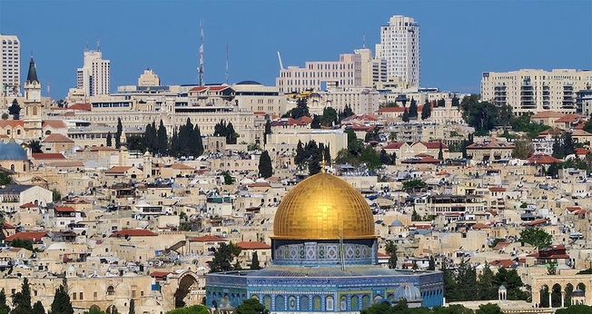 Imagem do Monte das Oliveiras na Cidade Velha de Jerusalém. (Foto: Rawpixel)