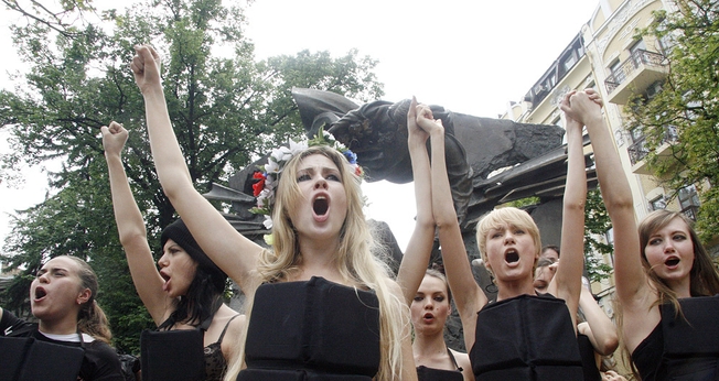 Ativistas ucranianas do grupo Femen. (Foto: Wikimedia Commons/Femen/Yaroslav Debelyi)