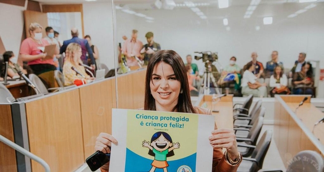 Daniela Linhares em sua participação na audiência pública de MG. (Foto: Arquivo Pessoal)