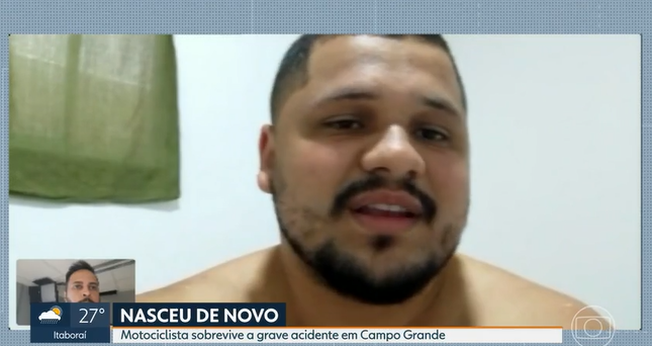Leonardo Henrique Ferreira foi atingido por uma caminhonete e jogado para cima. (Foto: Reprodução/RJTV/G1).