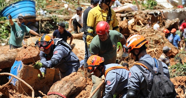 Já são mais de 1.700 desalojados na região pelo temporal. (Foto: Thales Stadler/Governo do Estado de SP).