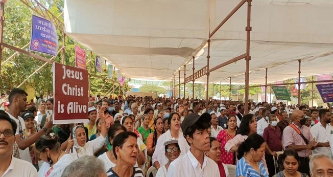 Cristãos protestam em 12 de abril em Mumbai, capital financeira da Índia. (Foto: Reprodução/UCA)