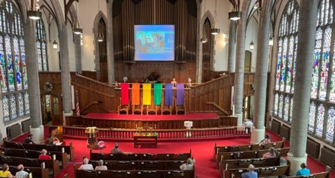 Apenas no sábado (6), mais de 300 congregações se desfiliaram da denominação. (Foto: University United Methodist Church).