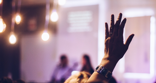 A imensa maioria dos brasileiros (89%) acredita em Deus. (Foto: Imagem ilustrativa/Unsplash/Marcos Luiz Photograph).