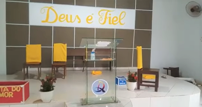Dois criminosos tentaram roubar o equipamento de som de uma congregação da Assembleia de Deus. (Foto: Reprodução/YouTube/Rondo Notícias).