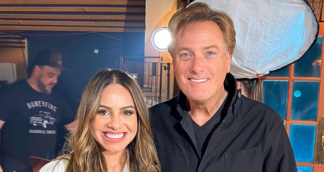 Gabriela Rocha com Michael W. Smith em Nashville. (Foto: Divulgação)
