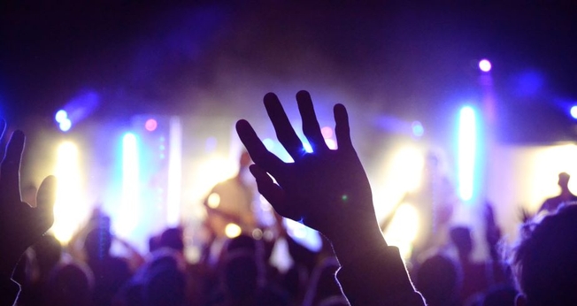 O evento é gratuito e aberto a todos. (Foto: Unsplash/Jo Jo)