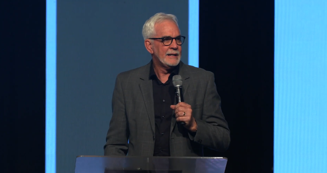 O pastor Wayne Alcorn. (Foto: Reprodução/YouTube/Hope Centre)