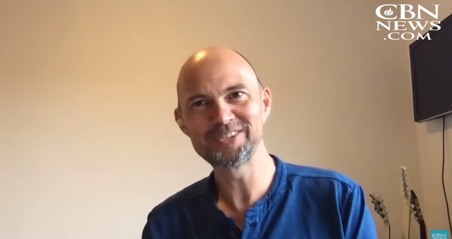 Torben Søndergaard em entrevista à CBN News. (Foto: Reprodução/YouTube/CBN News)