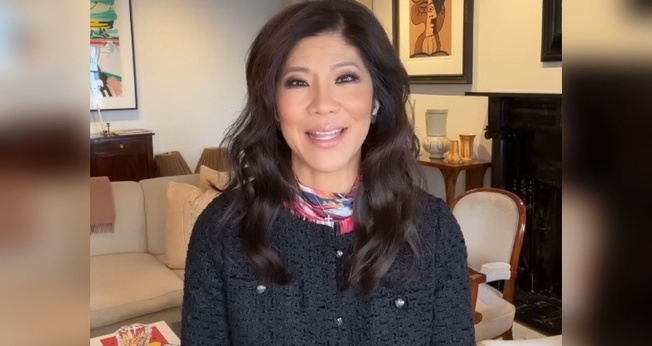 Julie Chen Moonves em entrevista à CBN News. (Foto: Reprodução/YouTube/CBN News)