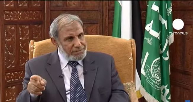 Mahmoud al-Zahar, um dos comandantes do grupo terrorista Hamas. (Captura de tela/YouTube Euronews). 