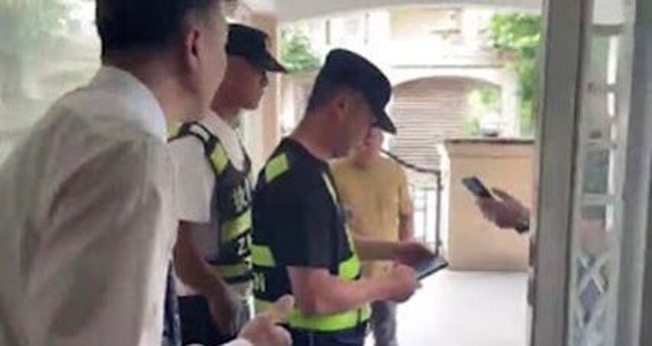 As autoridades em evento na China. (Foto: Ilustração/Facebook/ChinaAid)