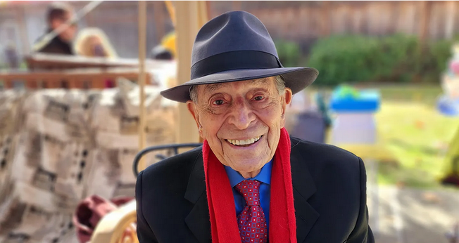 Sam Avolicino completou 103 anos. (Foto: John Avolicino)