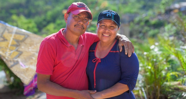 Fernando e Claudia. (Foto: Reprodução/Samaritan’s Purse)