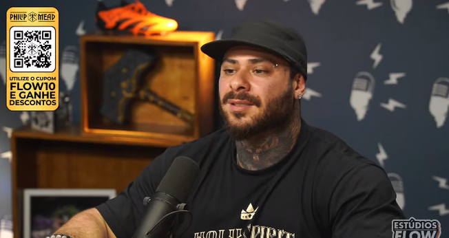 Stronda testemunhou como Jesus transformou sua vida radicalmente. (Foto: Reprodução/YouTube/Flow Podcast).