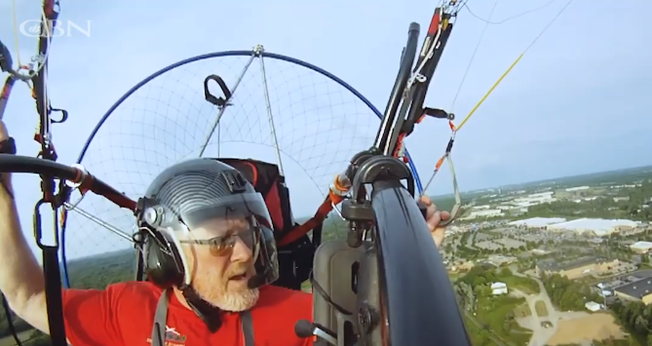 O cristão Don Clair sobreviveu milagrosamente. (Foto: Reprodução/CBN News).