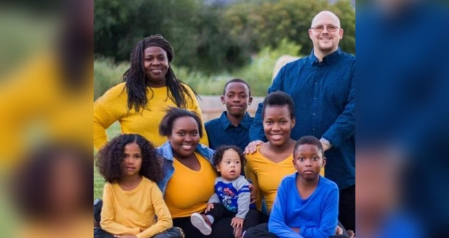 Marsha e sua família. (Foto: Reprodução/Facebook/Marsha Weigum)