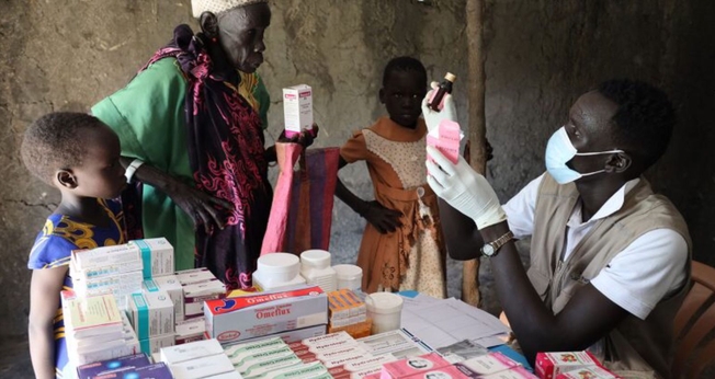 Atendimento médico no Sudão. (Foto: Reprodução/Samaritan’s Purse)