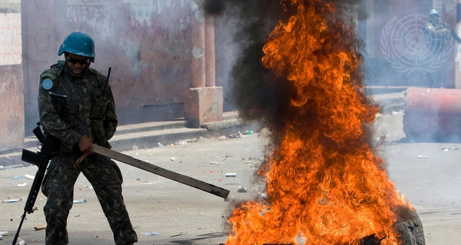 O Haiti vive uma onda de violência e controle de gangues. (Foto: Imagem ilustrativa/UN Photos/Logan Abassi).