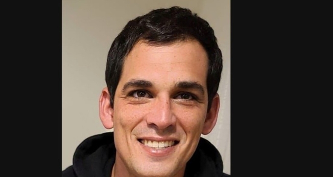 Dolev Yehud, um dos reféns mantido pelo Hamas, cujo corpo foi encontrado e identificado no Kibutz Nir Oz. (Foto: Fórum de Reféns e Famílias Desaparecidas)