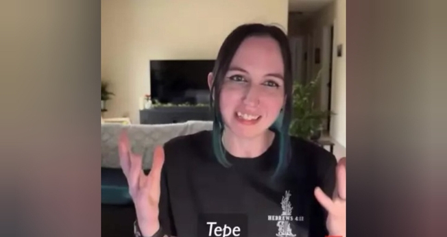 Tepe encontrou a verdade ao ler a Bíblia. (Foto: Reprodução/YouTube/Sean McDowell).
