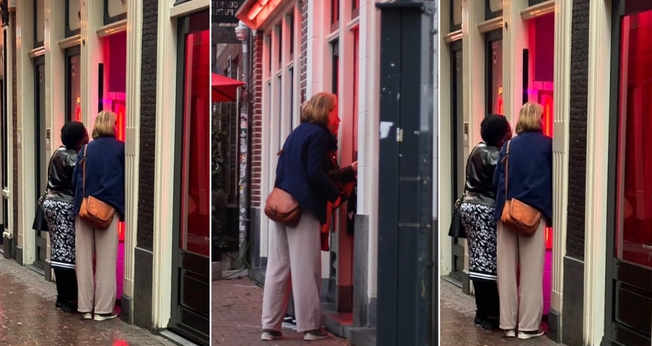 Cristãs evangelizando em uma vitrine. (Foto: Reprodução/Instagram/Revival in the Streets)