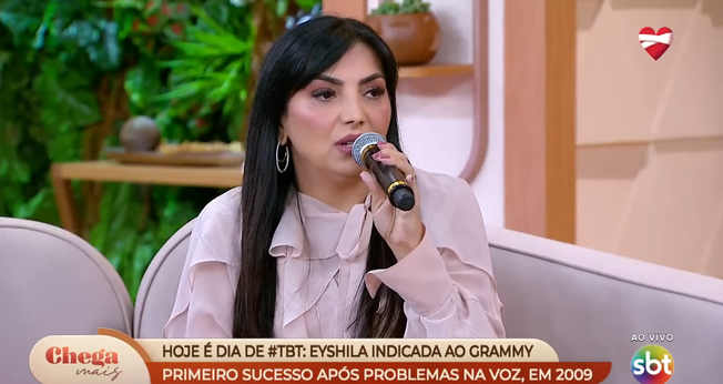 Eyshila no programa “Chega Mais” do SBT. (Foto: Reprodução/YouTube/Chega Mais).