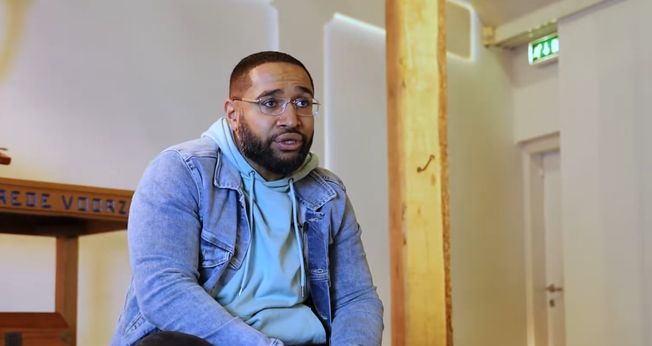 Nelson. (Foto: Reprodução/YouTube/JerehSalem).