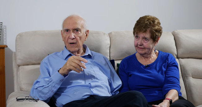 Philip e sua esposa. (Foto: Reprodução/YouTube/Christian Concern).