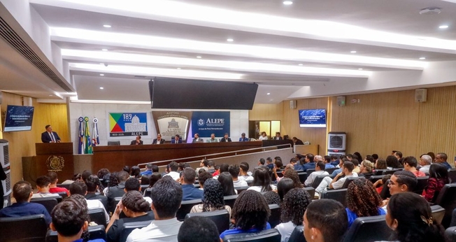 Audiência pública sobre os intervalos bíblicos. (Foto: ALEPE/Roberta Guimarães).
