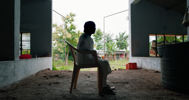 Simran. (Foto: Reprodução/YouTube/Global Christian Relief)