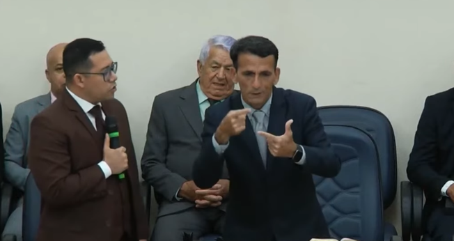 O pastor Paulo Sérgio. (Foto: Reprodução/YouTube/Libras A2 - Gesiel e Kérima).