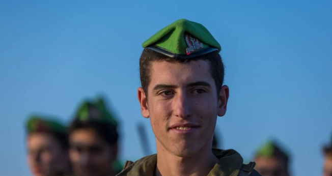 O sargento Aviel Wiseman morreu em combate aos 21 anos. (Foto: Arquivo pessoal)