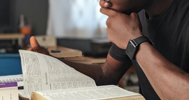 (Foto: Pexels/Oladimeji Ajegbile)