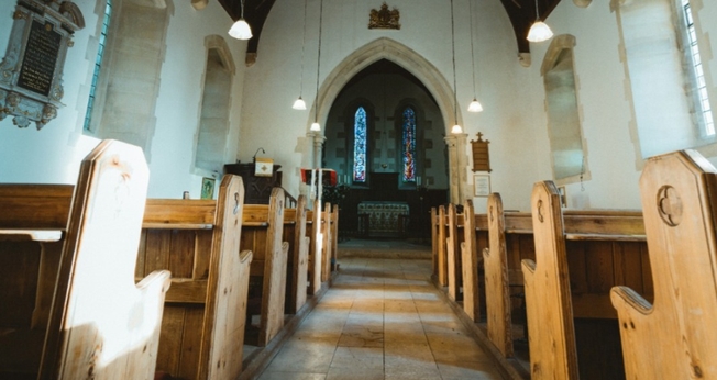 Igreja no Reino Unido. (Imagem ilustrativa/Unsplash/Annie Spratt).